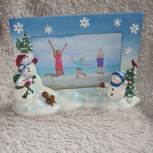 Free-standing Resin Winter Picture Frame, Holds 4x6 Photo, Frame is 8"x6", NWT
